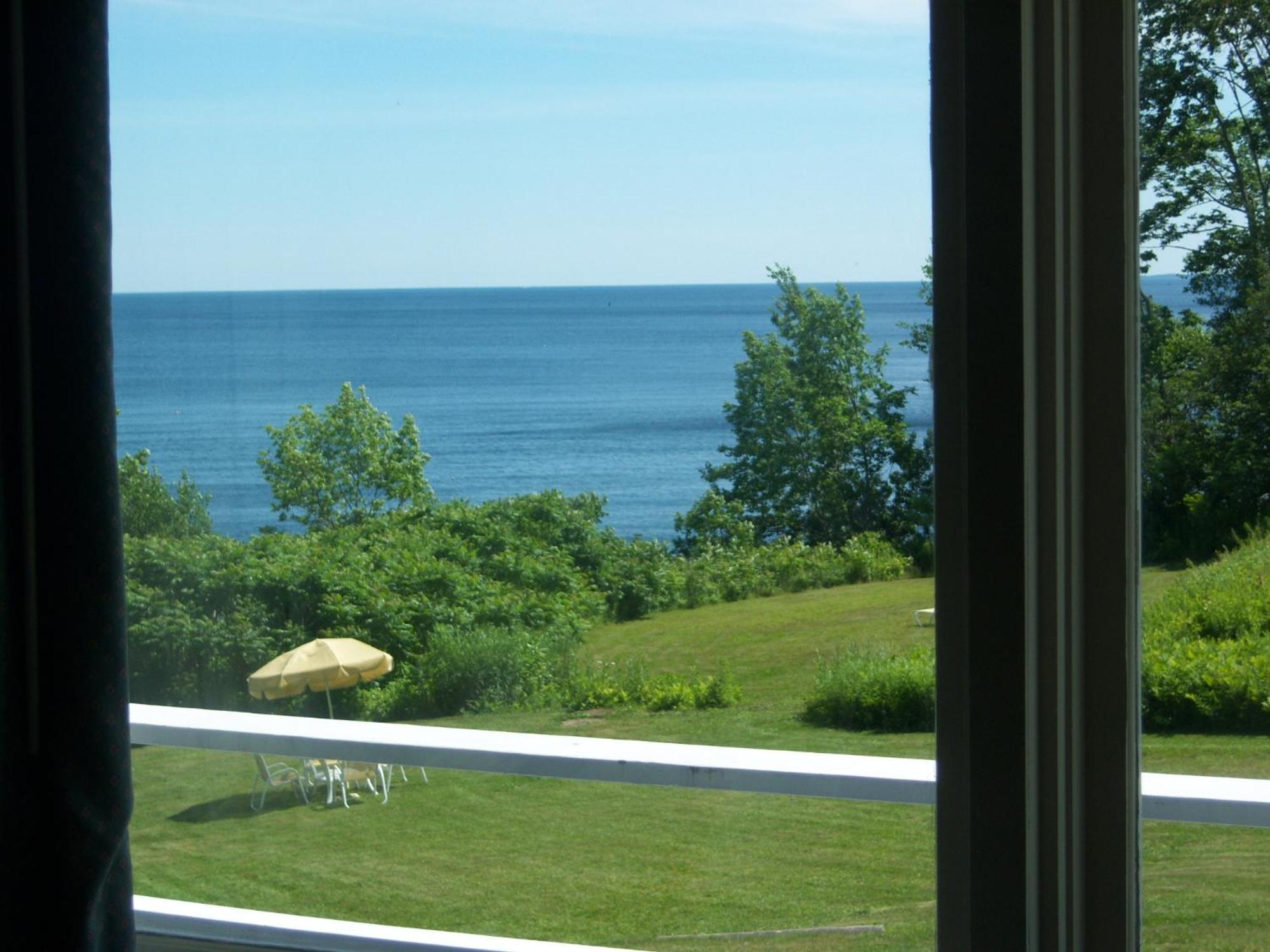 High Tide Inn On The Ocean, Motel And Cottages Camden Exterior photo